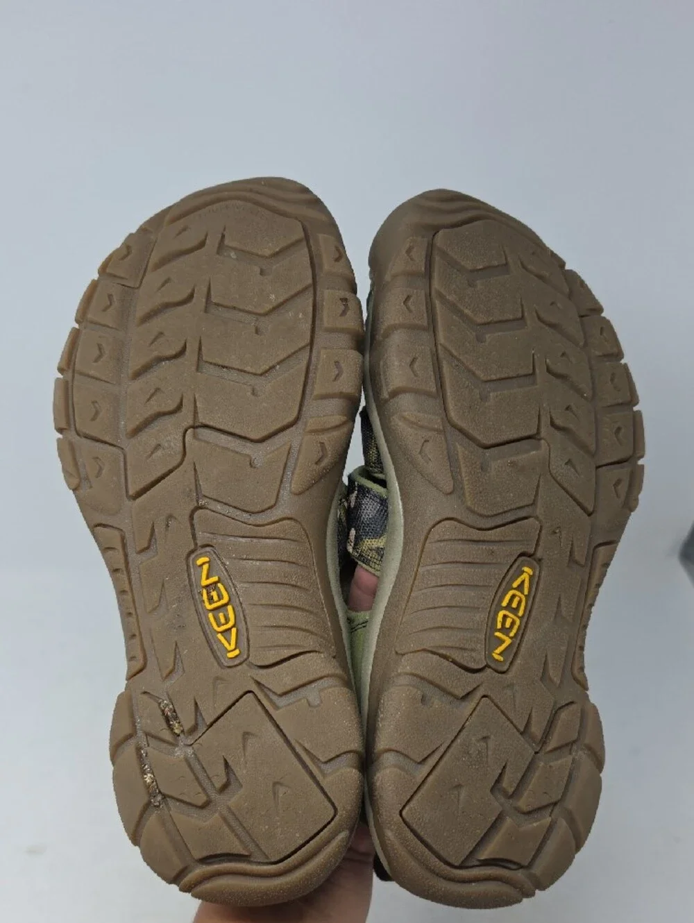 Keen Olive Green Camo Closed-Toe Hiking Sandals Men's Size 12